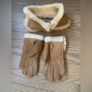 Ugh gloves and headband set